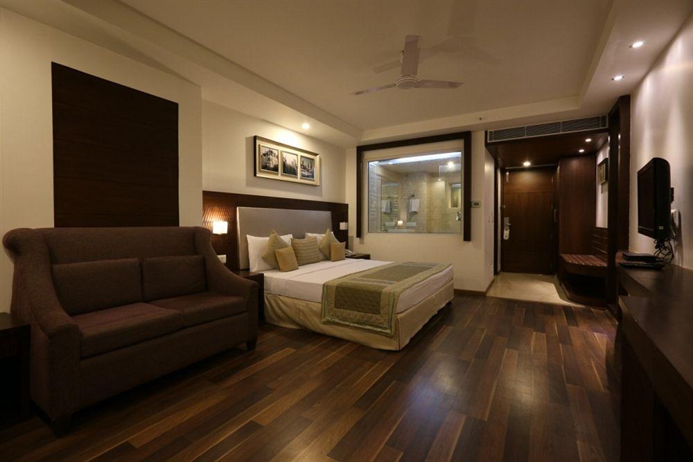 Hotel Le Roi Near New Delhi Railway Station Zewnętrze zdjęcie
