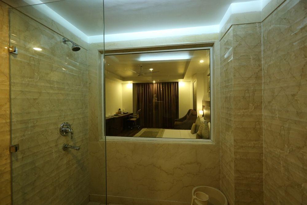 Hotel Le Roi Near New Delhi Railway Station Zewnętrze zdjęcie