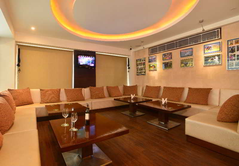 Hotel Le Roi Near New Delhi Railway Station Zewnętrze zdjęcie