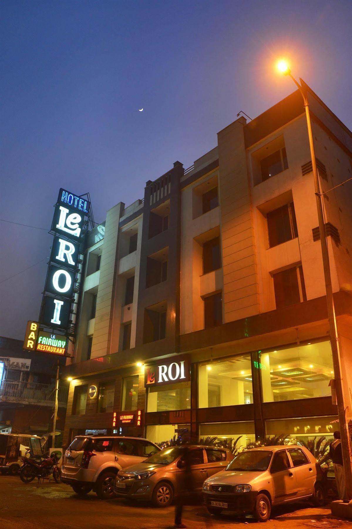 Hotel Le Roi Near New Delhi Railway Station Zewnętrze zdjęcie